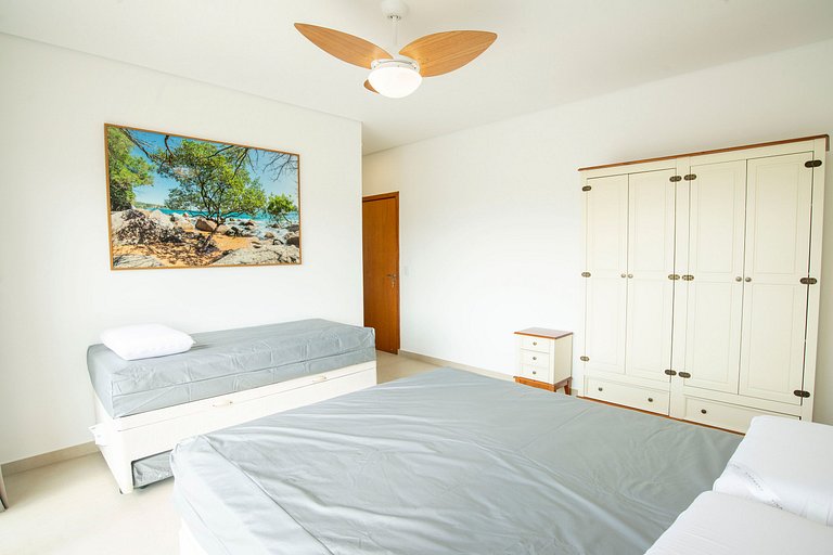 Vá à pé para praia Feiticeira - Casa 4 pessoas