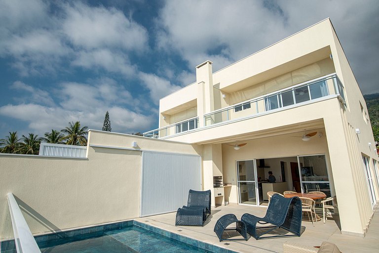 Vá à pé para praia Feiticeira - Casa 4 pessoas