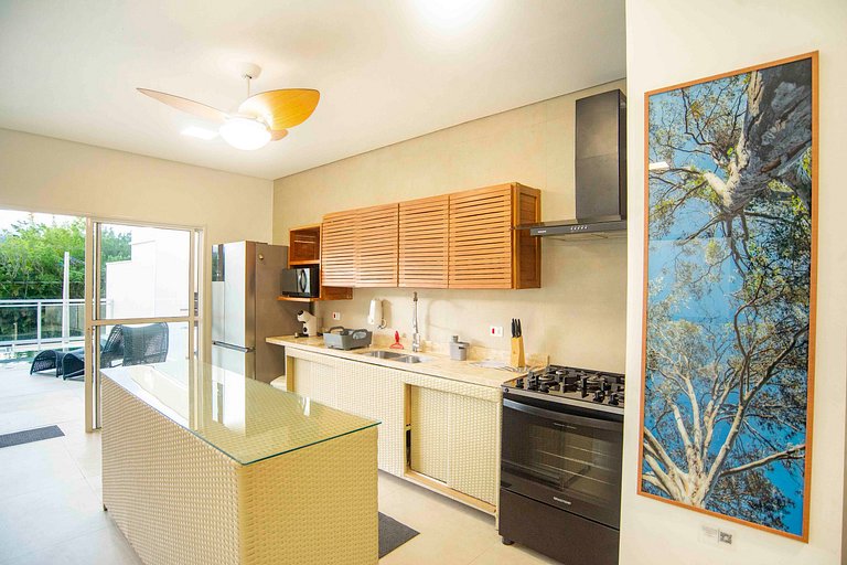 Vá à pé para praia Feiticeira - Casa 4 pessoas
