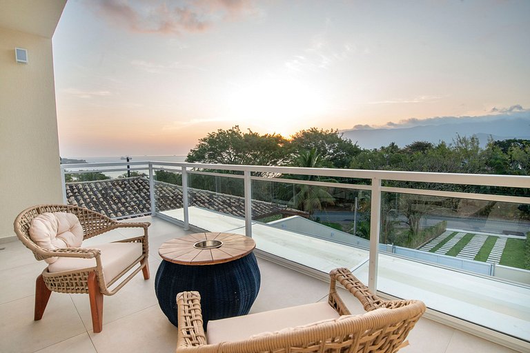Vá à pé para praia Feiticeira - Casa 4 pessoas